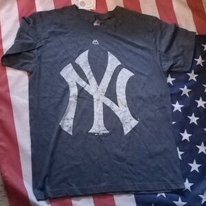 New York Yankees 'NY LOGO' Tee sz L NWT